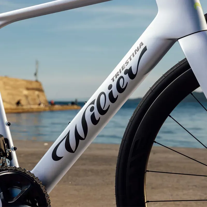 Wilier Rapida 105 Di2 Carbon Road Bike in Dusk Grey-1