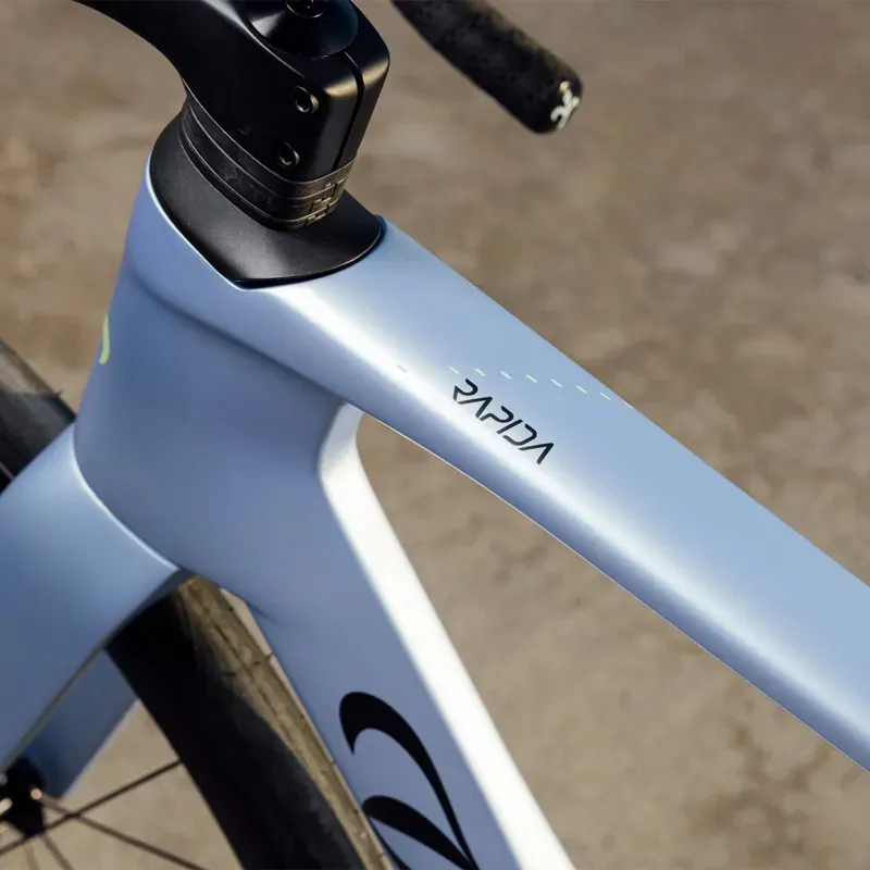 Wilier Rapida 105 Di2 Carbon Road Bike in Dusk Grey-3